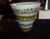 Set of 4 Spring Blossom AKA Crazy Daisy Pyrex Nesting Mixing Bowl Set, Beautiful
