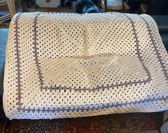 Beautiful Chunky Afghan 64" Sq Crochet