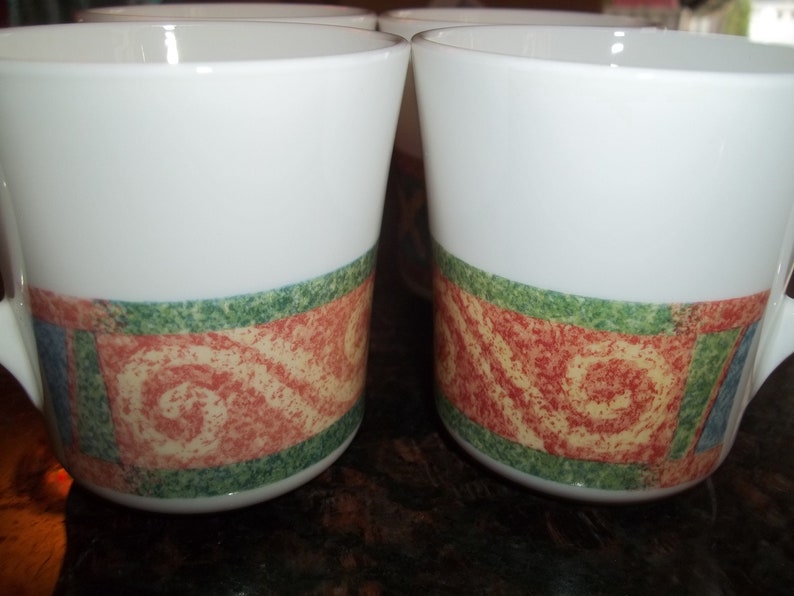 4 Corelle Sand Art CupsMugs Made in the USA