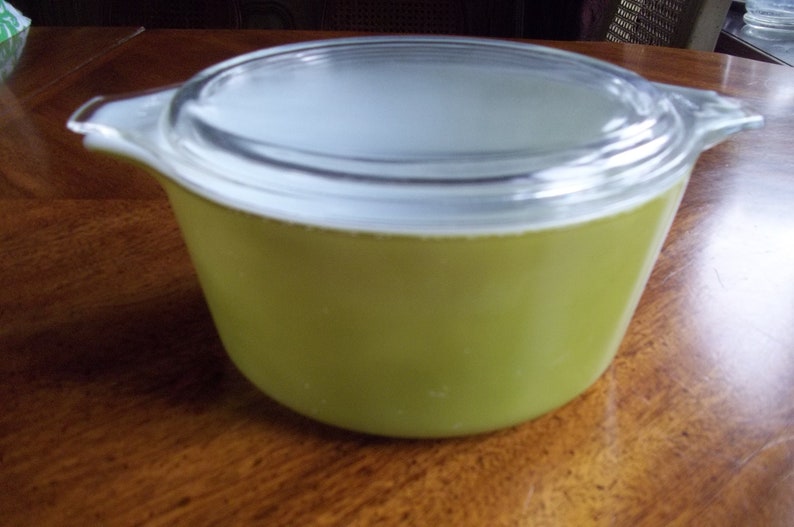 Handled Casserole Dish Baking Dish w Lid Vintage 474 Verde
