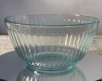 Clear,Ribbed Pyrex # 7402-S, 1.5 Liter  Bowl