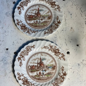 2 Johnson Brothers Tulip Time 6 3/8&quot; Bread Plates