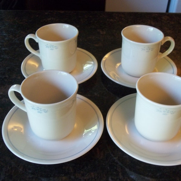 4 Corelle  Lace Bouquet 8 oz Cups with Saucers