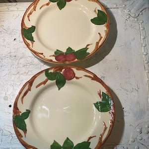 2 Franciscan Apple 10 5/8&quot; Dinner Plates England