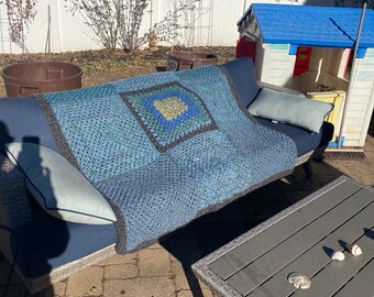 Hermosa vidriera afgana 56 "sq crochet tamaño queende