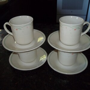 4 Corelle Calico Rose Cups with Corelle Saucer