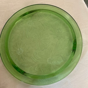 1 Jennette Glass GREEN Sunflower Cake Stand 10&quot;