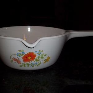 Corning Ware, Wild Flower AKA Spring Bouquet  P-89-B 2 1/2 Cup Sauce Pan with lip for pouring