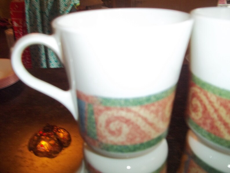 4 Corelle Sand Art CupsMugs Made in the USA