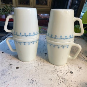 4 Garland Pyrex  Coffee/Tea Mugs