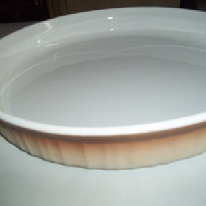 Bisque  and White Corning Ware Quiche Baking Dish F-3-B