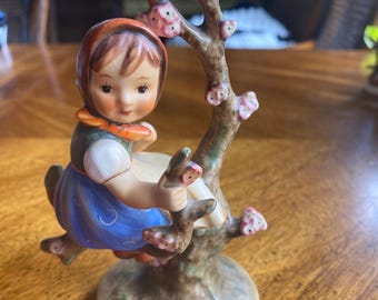 Hummel #141 Apple Tree Girl with Blue Bird