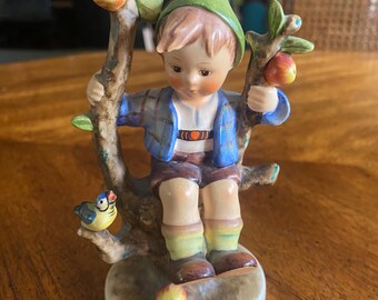 Hummel # 142 Apple Tree Boy