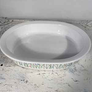 Corning Classic elegance 2.5 Quart Jardin Casserole Dish C-225-B