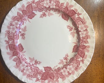 Wedgwood Bramble Pink 8.25” set of 4 Plates