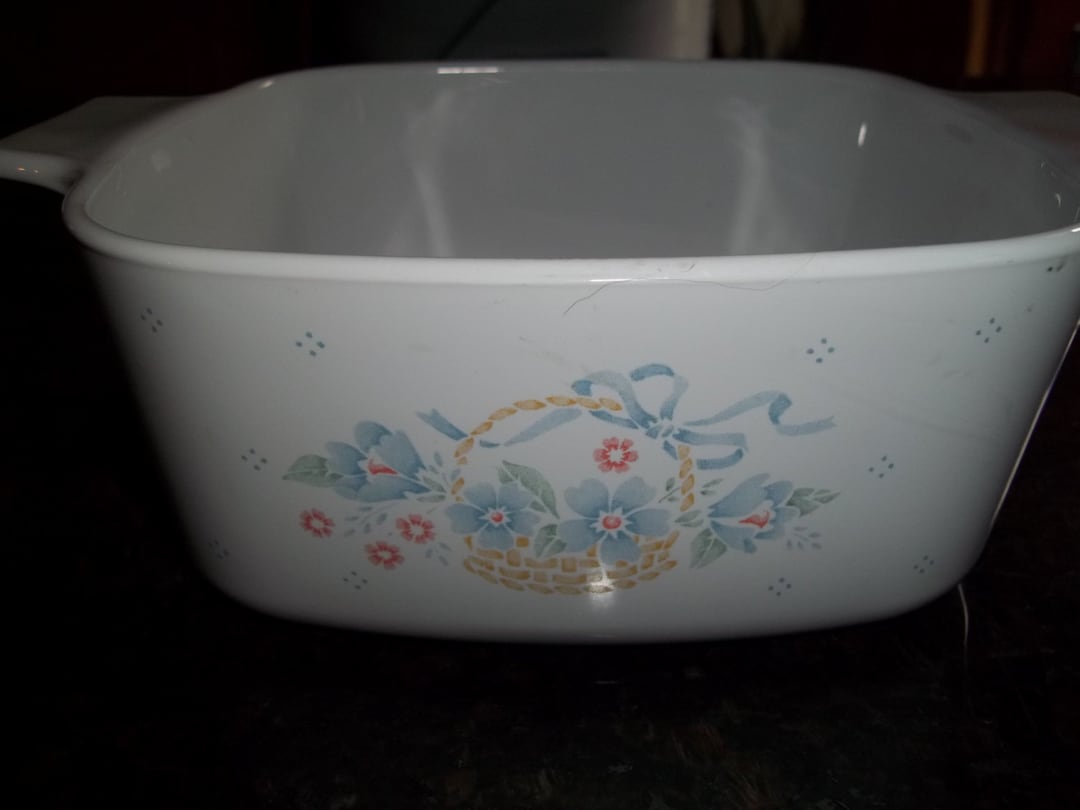 Corning Ware A1 1/2B 1.5liter Country Cornflower AKA Blue Cornflower