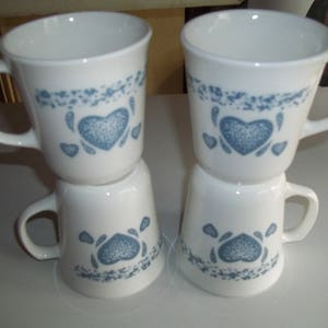 4 Corelle Blue Hearts Mugs Cups