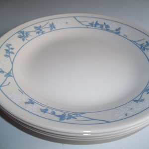 4 Corelle First of Spring Dinner Plates , Made in the USA