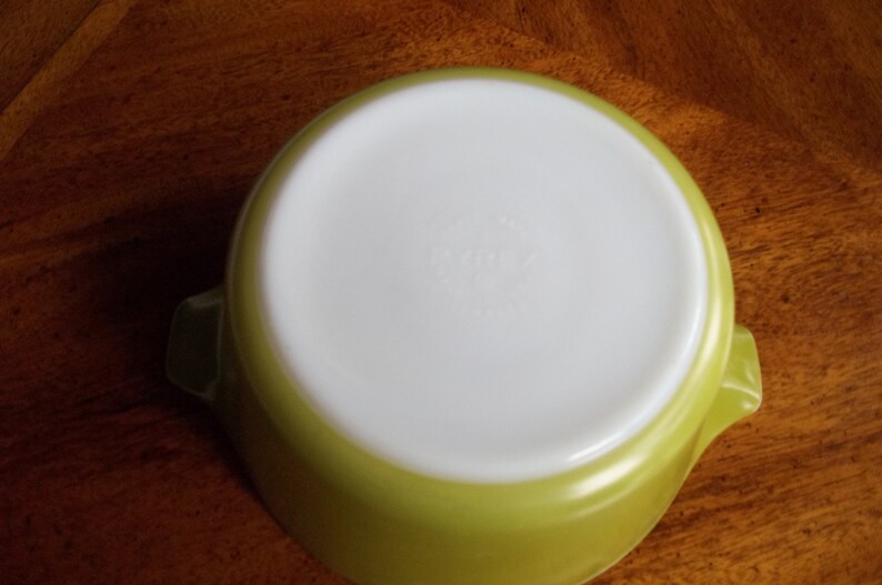 Handled Casserole Dish Baking Dish w Lid Vintage 474 Verde