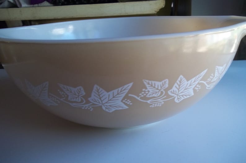 Ivy Aka Sandalwood, Pyrex#444, Vintage, Cinderella Mixing Bowl 4 Quart ...
