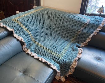 Beautiful Granny Sq Afghan with Ruffled Edge 62" Sq Crochet Queen Size