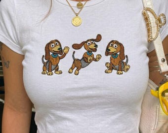 Canotta ricamata con Slinky Dog, maglietta Toy Story Disney Baby, maglietta Pixar con cane, completo per le vacanze Disney, maglietta coordinata per il viaggio a Disney, regalo per lei