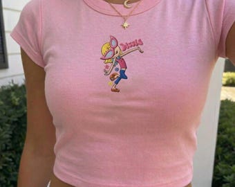 Canotta ricamata di Lizzie McGuire, maglietta Lizzie con fiori, maglietta ispirata agli anni 2000 Disney, maglietta con personaggio Disney, viaggio a Disney, regalo per lei
