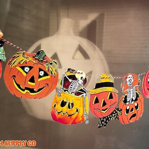 Pumpkin Patch - Vintage Style Halloween Garland Banner