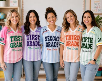 Maglia personalizzata per insegnanti, maglia da calcio personalizzata con nome e numero, maglietta per insegnanti di prima elementare, regalo per il ritorno a scuola, maglietta per la partita della squadra degli insegnanti