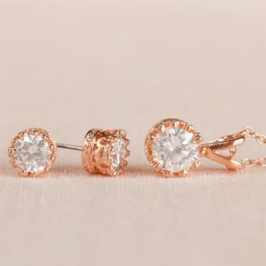 Rose Gold Stud Earrings, Bridal Earrings, Bridesmaids jewelry, Vintage style Wedding Jewelry, Rose Gold Crystal Stud Filigree earrings