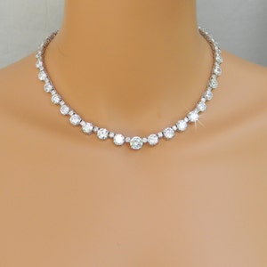 Simple Bridal Necklace, Crystal Wedding necklace, Dainty Bridal Jewelry, Backdrop, Wedding jewelry, Bridal Jewelry,  Nikki Crystal Necklace
