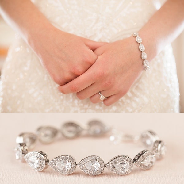 Dainty Bridal Bracelet, Crystal Wedding Jewelry, Bridal Earrings, Vintage style Rhinestone Bracelet, Tear drop Crystal, Maddie Bracelet
