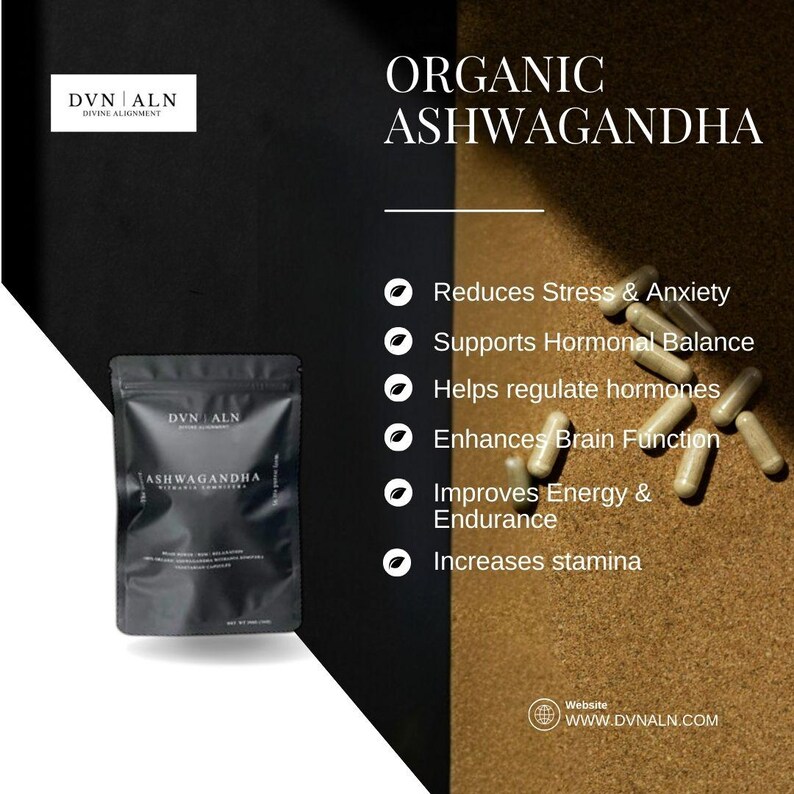 Puede incluir: Una bolsa negra de c&aacute;psulas de Ashwagandha con la marca DVN ALN. La imagen tambi&eacute;n presenta c&aacute;psulas esparcidas sobre una superficie marr&oacute;n, con texto que enumera beneficios como la reducci&oacute;n del estr&eacute;s y el aumento de la resistencia. Las palabras "Organic Ashwagandha" se muestran en la parte superior.