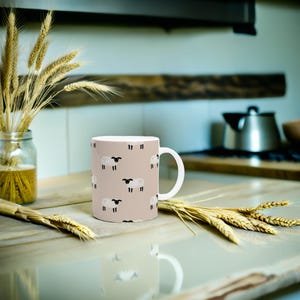 Rustikaler Bauernhaus Schafbecher - Keramiktasse für Landhauscharme
