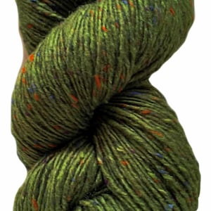 100g Aran Tweed Yarn lime green 4824 Irish Donegal Kilcarra 100% wool