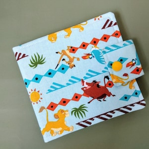 The Lion King Pin Wallet, Disney Pin Holder, Mini Book, Unique Handmade Gift, Ready to Ship, Pin Trading Hobby, Simba Timone, Animal kingdom