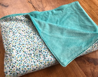 Blue dotted baby blanket