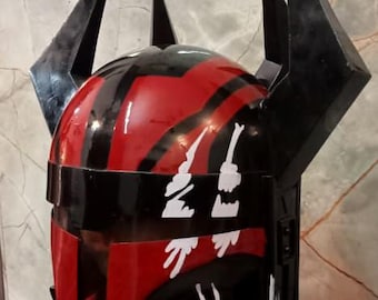 Réplique de casque saxon médiéval mandalorien Gar, accessoire de cosplay pour adulte, idéal pour Halloween, 20 x 23 x 66 cm, noir et rouge.
