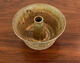 Stoneware Bundt Cake Pan with Earth-Tone Glaze