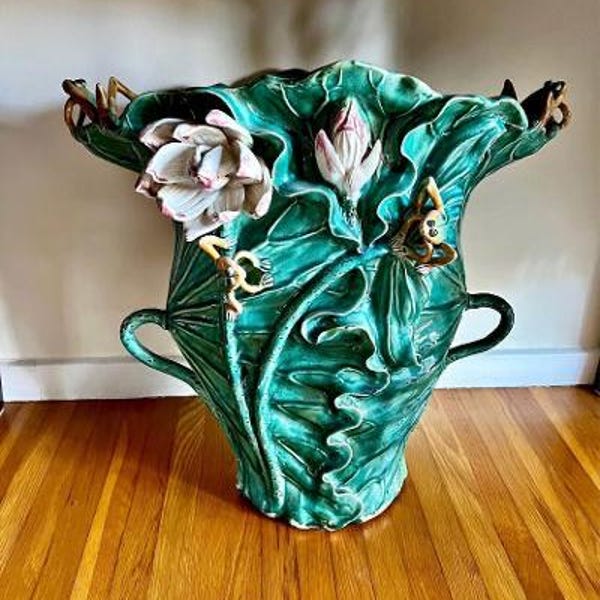 20X20” Large Vintage Italian Majolica Frogs & Lily Pad Flower Green Urn/Vase