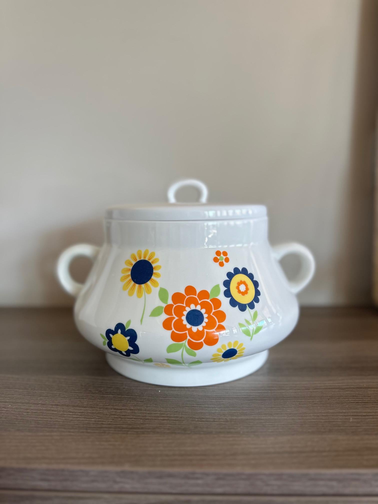 1970年代の蓋付きフランス製スープテリーヌ皿 - Etsy 日本