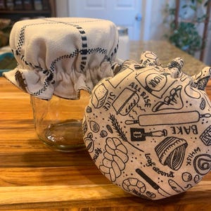 Reusable jar cover, jar cover for sourdough starter, Mason jar cover, washable jar cover, wide or reg. mouth jars.
