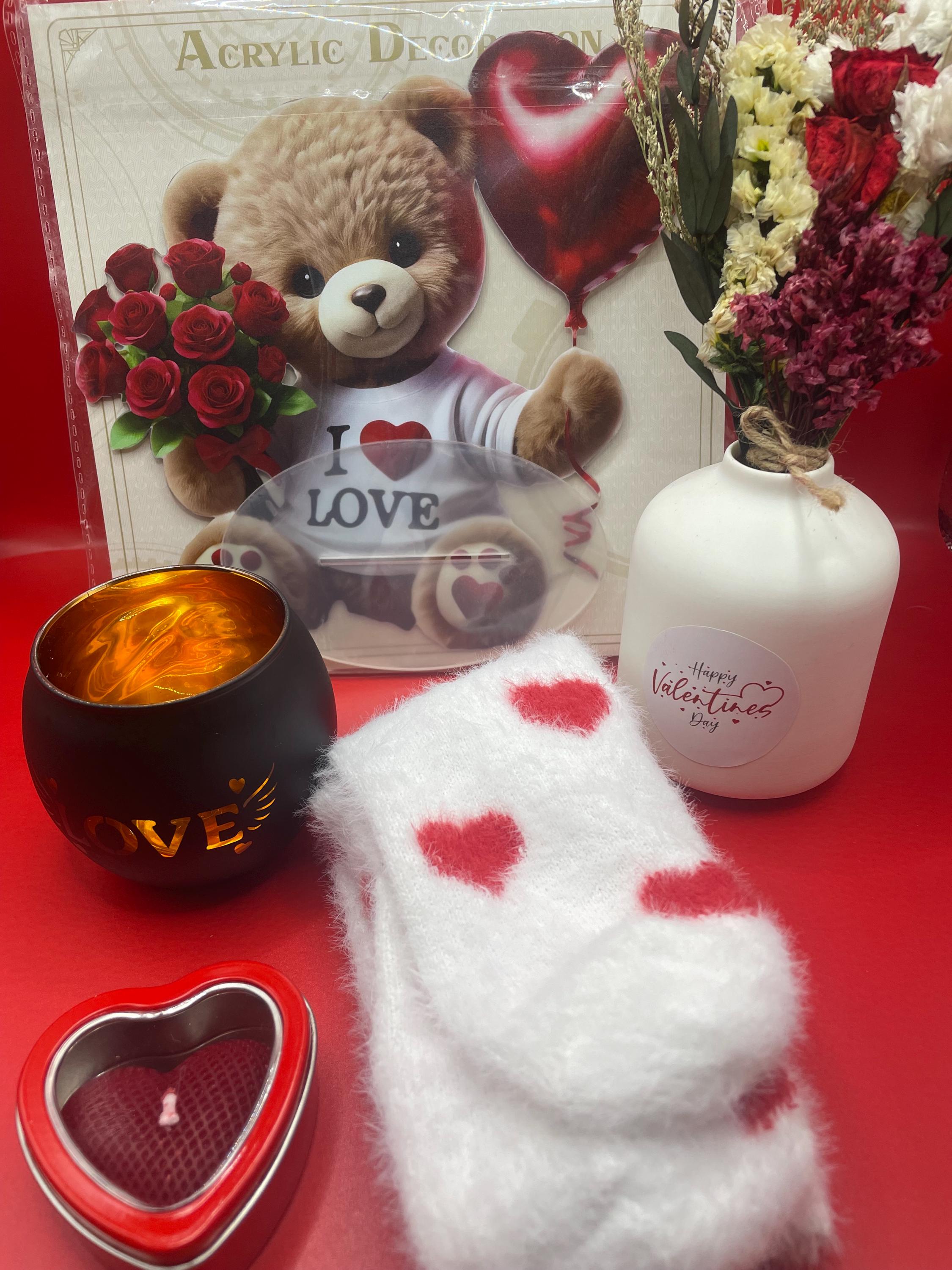 Valentines Gift set for her lady wife with dried flowers vase gift card and extras in a lovely gift box