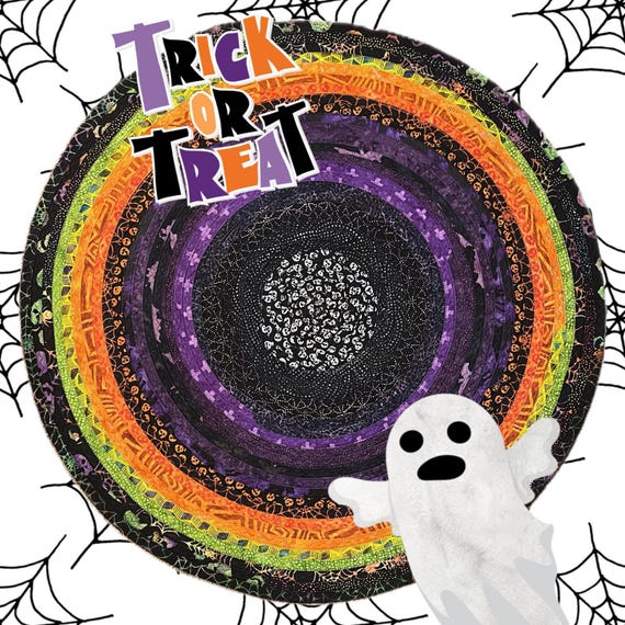 Halloween Rug Handmade 34" Round Table Topper, Mat - Jelly Roll Rug - Reversible