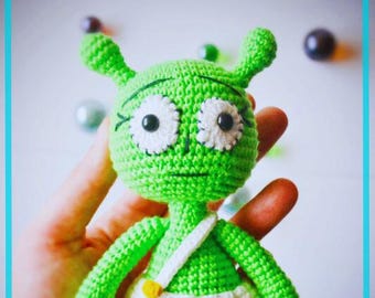 Handgjord virkad Alien-plysch – Mjuk grön Amigurumi, Sci-Fi-present