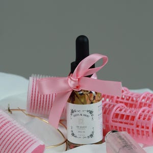 THE MOMENT | Glamour, Luxury Materialization & Desired Outcomes Ritual Oil