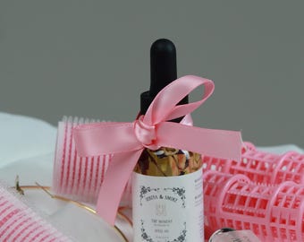 THE MOMENT | Glamour, Luxury Materialization & Desired Outcomes Ritual Oil
