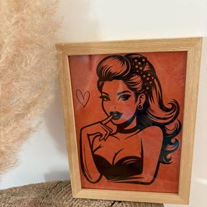 customizable decorative frame