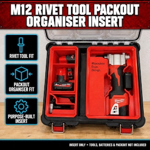 Puede incluir: Un maletín organizador de herramientas negro y rojo con un inserto rojo personalizado para una remachadora M12. El interior tiene compartimentos moldeados para la herramienta, baterías y accesorios. El texto dice M12 RIVET TOOL PACKOUT ORGANISER INSERT.