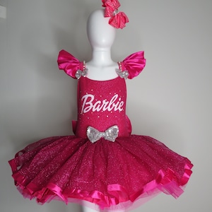 barbie dress for halloween Spirit Adult Classic Bodycon Costume, Women, Size ADULT EXTRA LARGE, Multicolor : Clothing, Shoes & Jewelry worthy moments that blend sophistication with playful whimsy Barbie Halloween Dress - Etsy